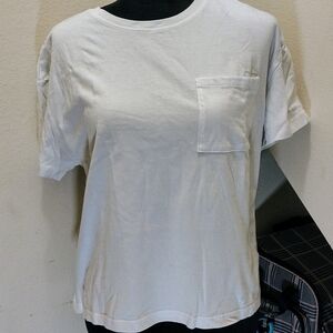 Time and Tru White Short Sleeve Crew Neck Tee